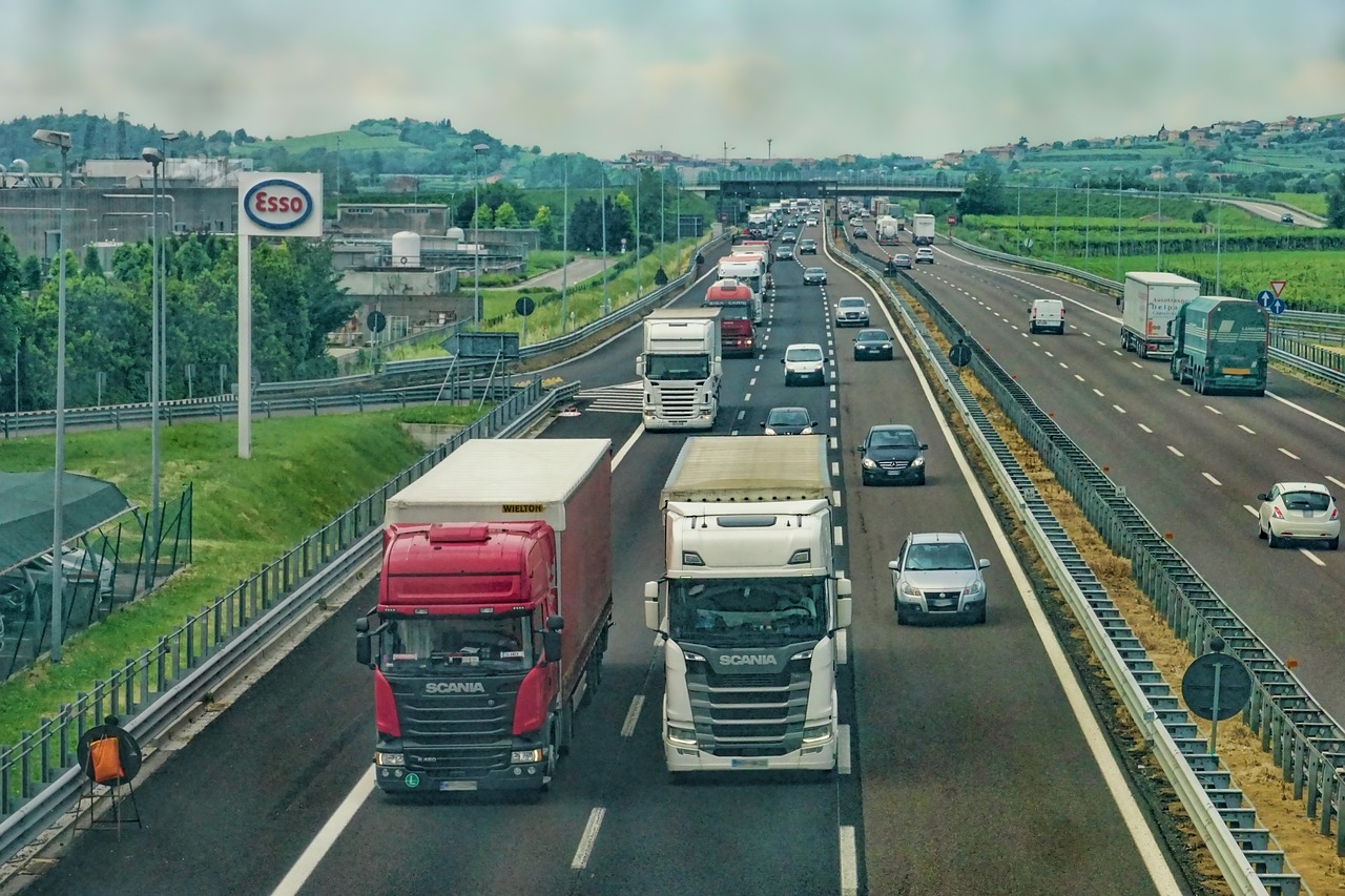 40 proc. polskich firm transportowych stawia na technologię